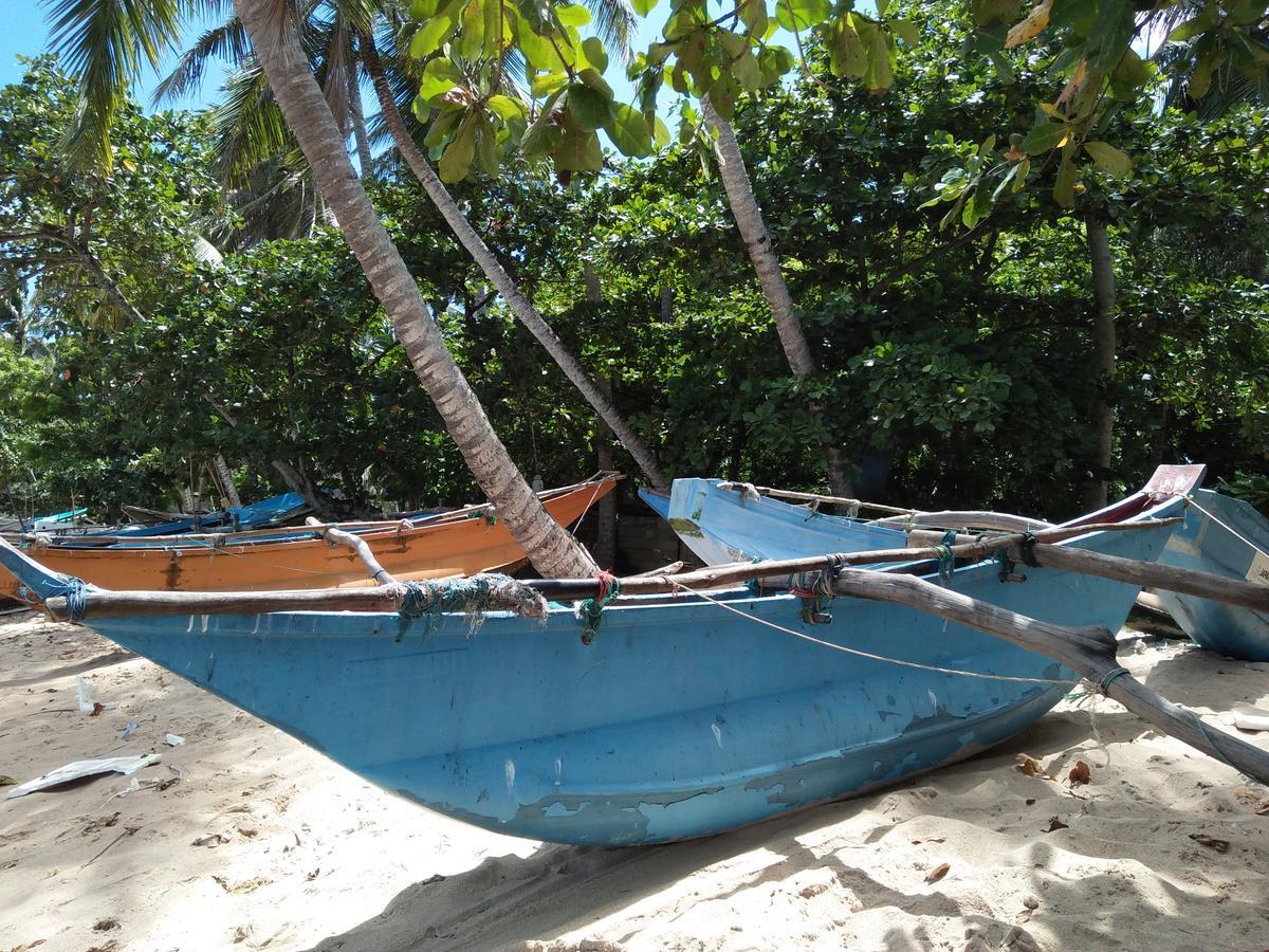 Parei Beach Inn Tangalle Buitenkant foto