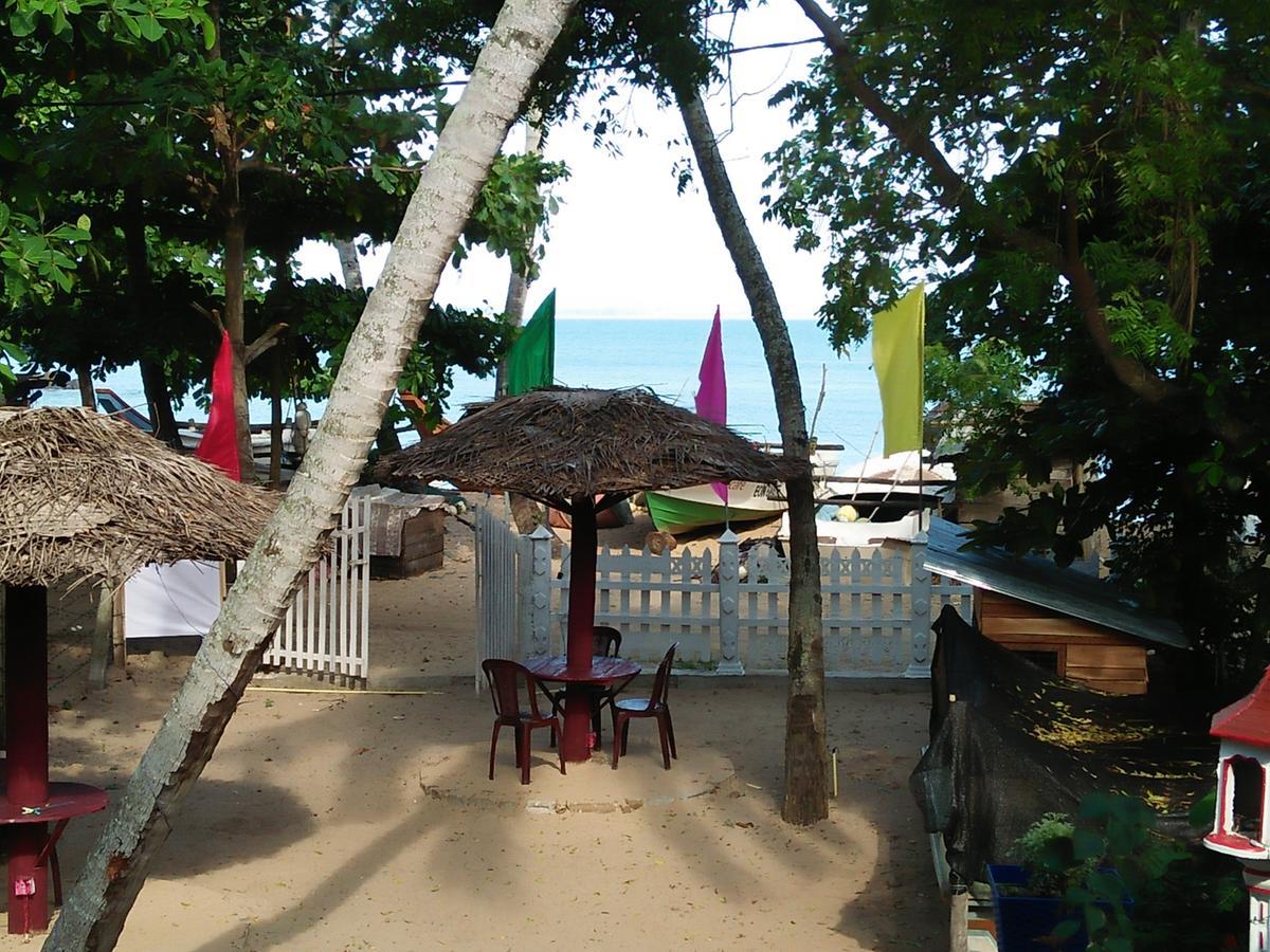 Parei Beach Inn Tangalle Buitenkant foto