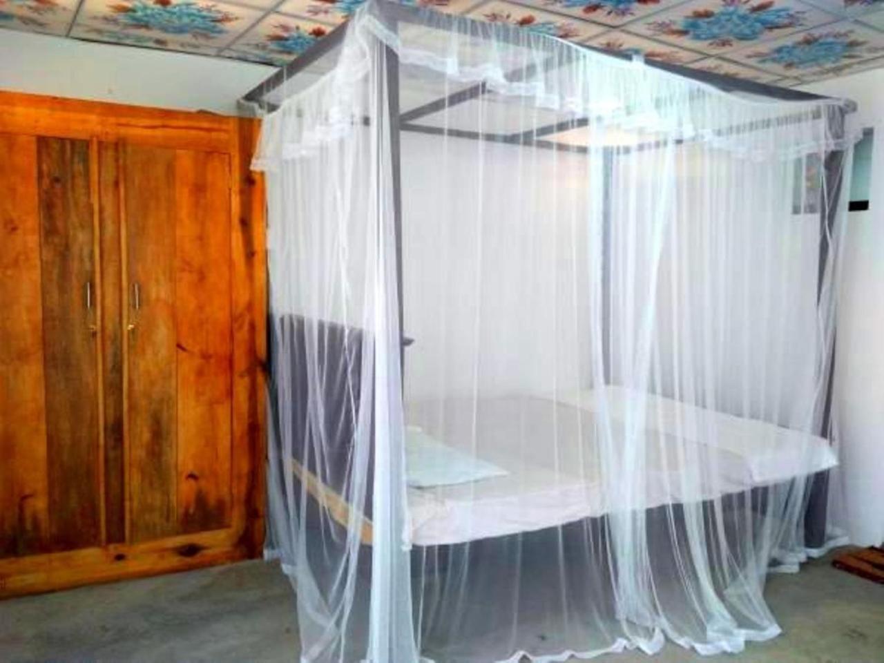 Parei Beach Inn Tangalle Buitenkant foto